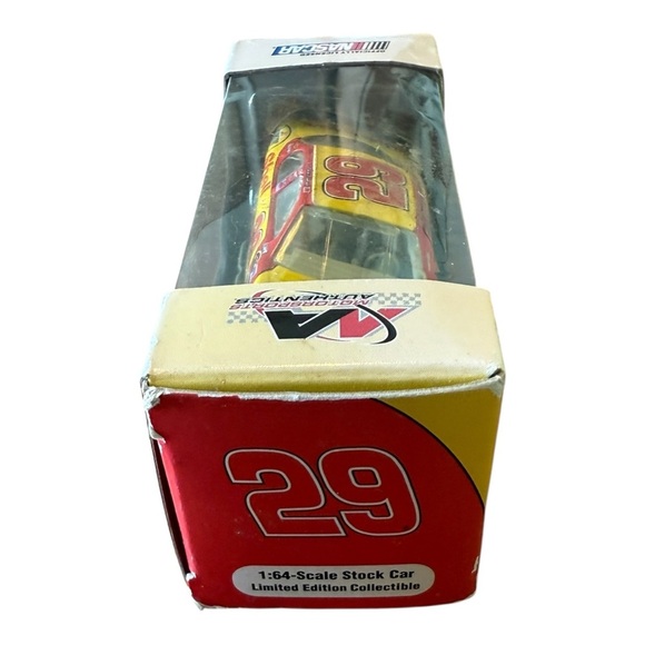 1/64 Motorsports Authentics #29 Kevin Harvick Shell Pennzoil Chevy Monte Carlo - Picture 6 of 6